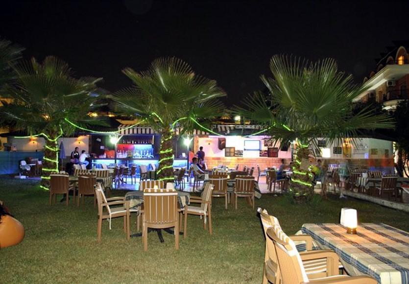 Club Dena Aparthotel Мармарис Екстериор снимка